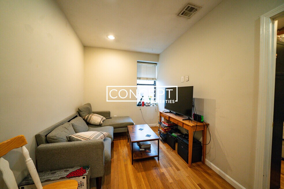 65 Hemenway St unit 10, Boston, MA 02115 - photo 1