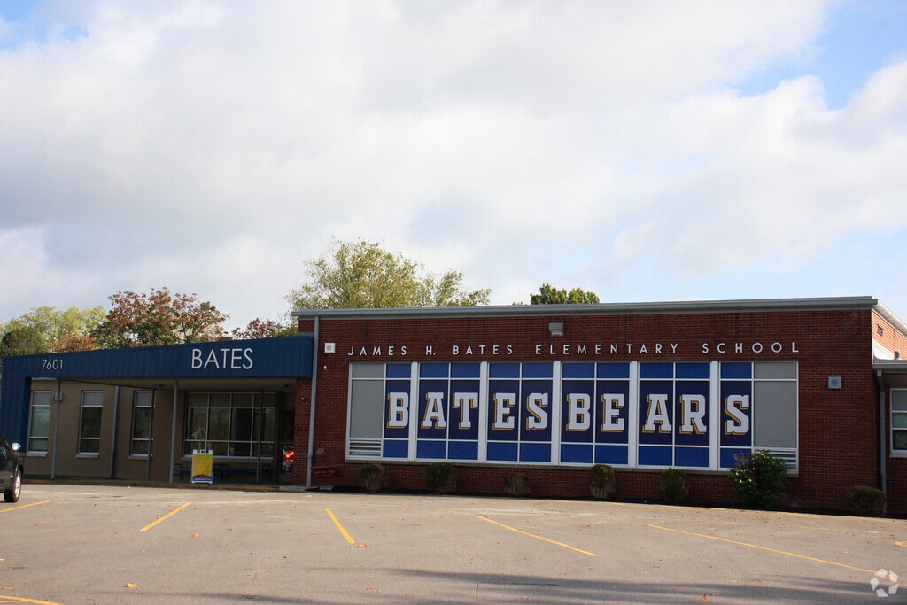 Bates Elementary School provides education in the neighborhood of 
East Jefferson County.