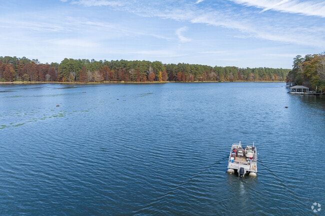 Enjoy a quick boat ride on the Savannah Rover in Southeast Edgefield.