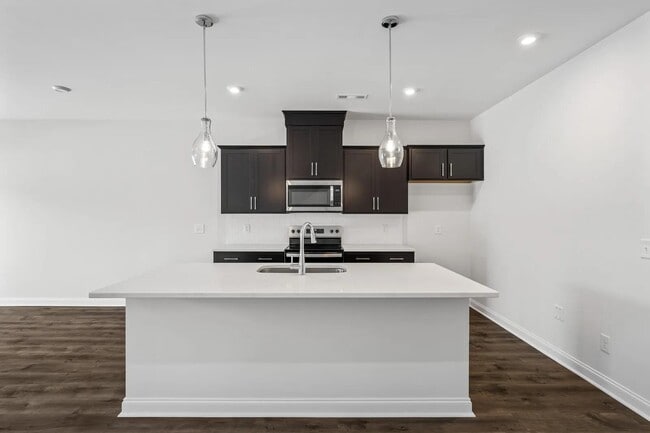 2202 Melk Ln, Columbia, TN 38401 - photo 3