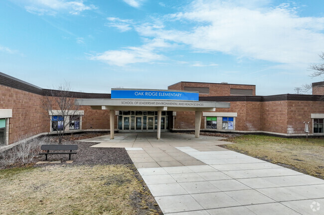 Oak Ridge Elementary has an enrollment of about 589 students.