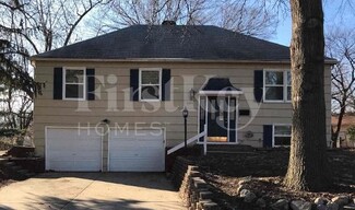 6606 N Wayne Ave, Gladstone, MO 64118