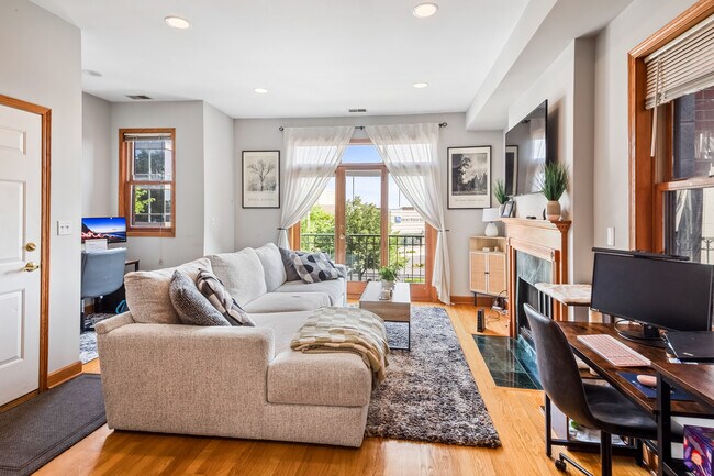 1954 W Diversey Pkwy unit 1E, Chicago, IL 60614 - photo 4