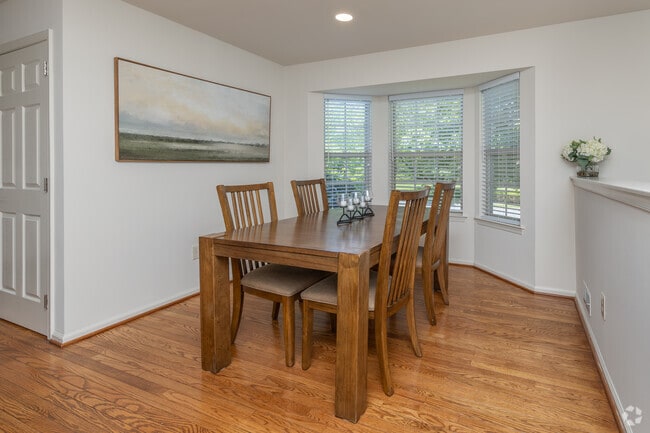 3BR, 2.5BA - 1,921SF - Dining Room