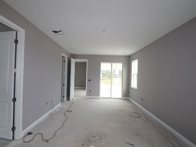 5776 Jeffries Way, Wesley Chapel, FL 33545 - photo 5