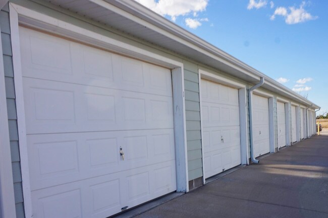 Kelley Creek, McCook, NE 69001 - photo 4