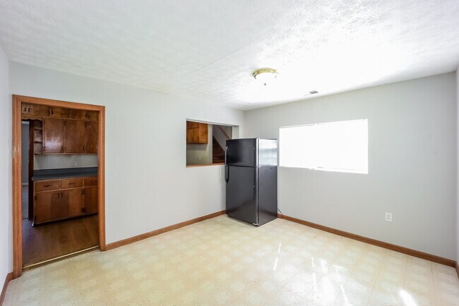 5299 Sharon St, Forest Park, GA 30297 - photo 7