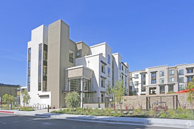 Catalyst Mountain View, Mountain View, CA 94040 - photo 6