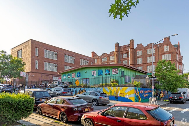 P.S. 24 - Spuyten Duyvil is a highly rated, public school located in BRONX, NY.