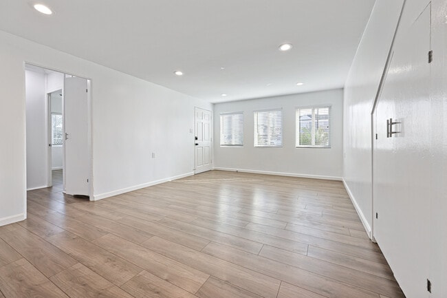 278 Ash Ave, Chula Vista, CA 91910 - photo 2