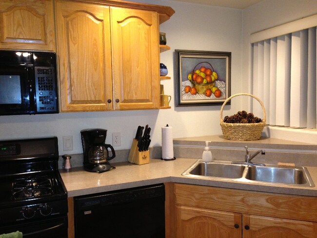 1401 N Fourth St unit 8, Flagstaff, AZ 86004 - photo 7