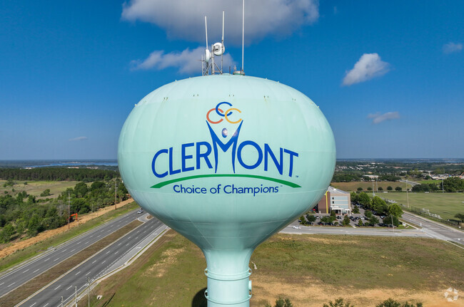 The Clermont water tower greets you upon entering the lovely neighborhood.