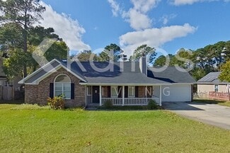 5312 Blanchette St, Hope Mills, NC 28348
