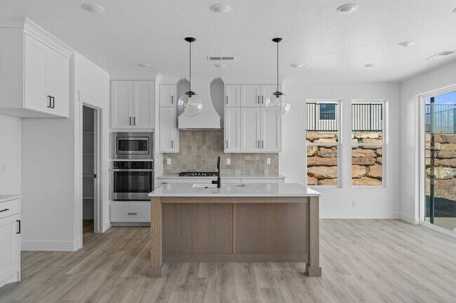 2716 W Lugano Way, Saint George, UT 84770 - photo 6