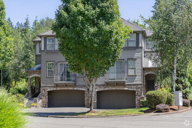 There are three level luxury townhomes in the Oak Creek neighborhood.