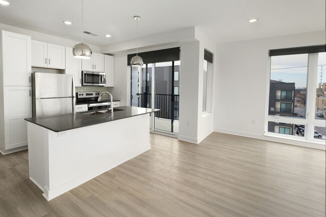 Square Apartments, Omaha, NE 68105 - photo 6