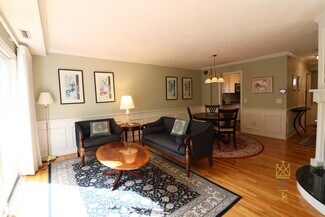 19 Williams St, Brookline, MA 02446