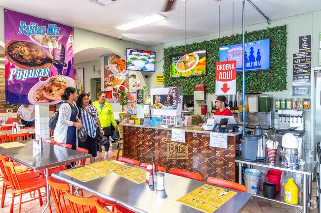 El Taco Zamorano is the locals favorite Mexican restaurant near Harrington