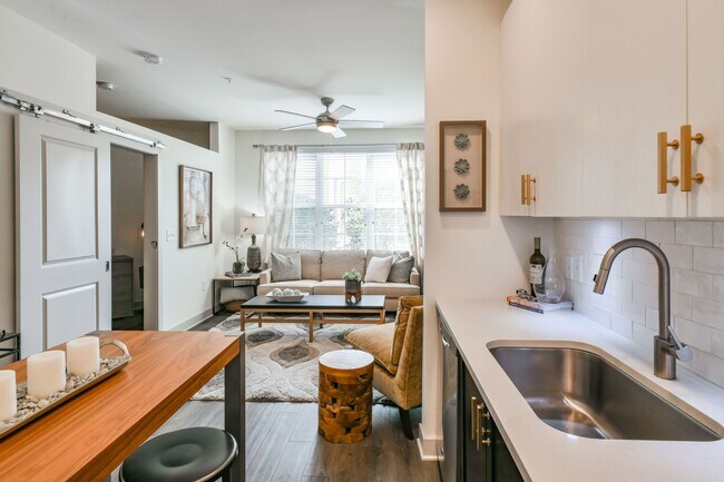 Park 35 on Clairmont, Birmingham, AL 35222 - photo 4