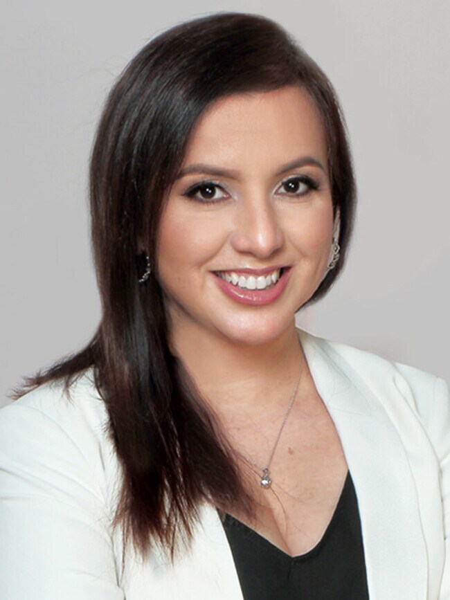 Cecilia Favela