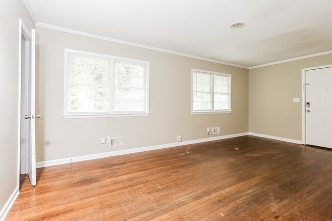 3149 Beech Dr, Atlanta, GA 30344 - photo 4