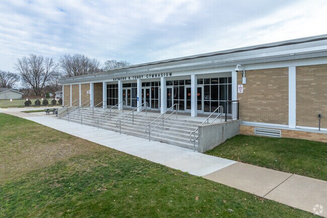 Washington Community High School offers plenty of AP and Honors courses.