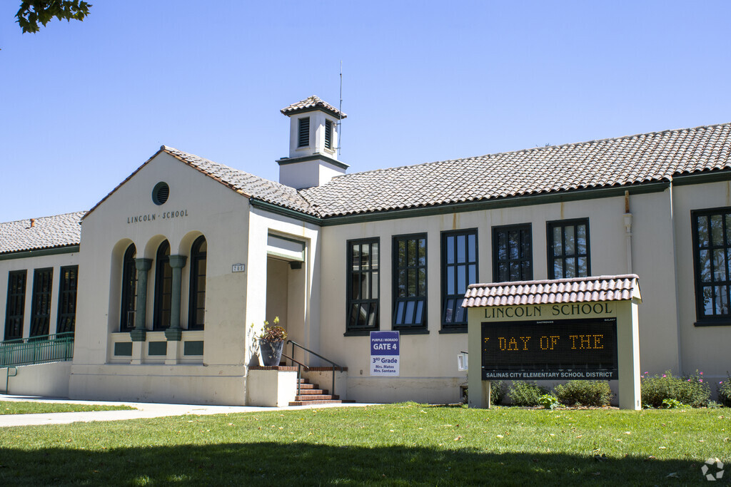 Lincoln Elementary School provides education in the neighborhood of 
South Salinas
