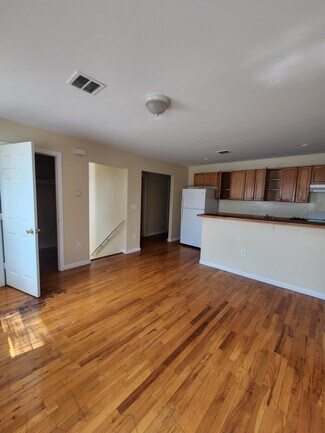 645 Washington Ave Unit 2, New Haven, CT 06519
