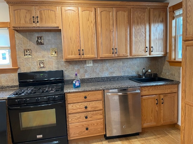 21 Ayer St, Haverhill, MA 01832 - photo 2