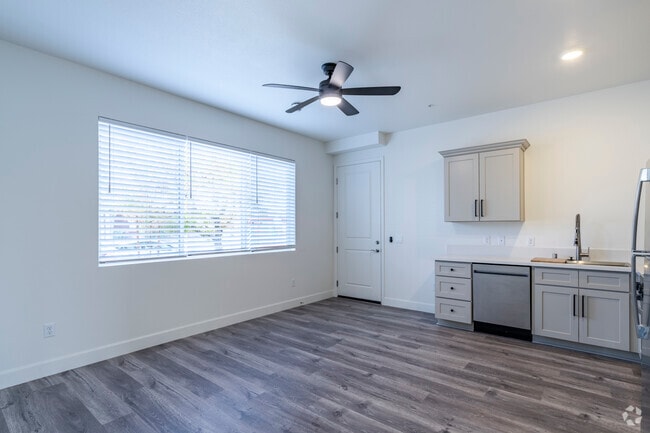 Move-In Ready! New Sparks Apartments with 1 Month Free!, Sparks, NV 89431 - photo 4
