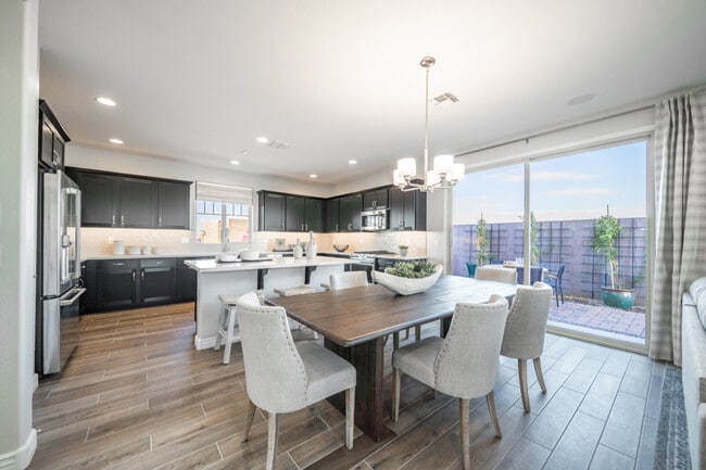 10052 W Piccadilly Rd, Avondale, AZ 85392 - photo 4