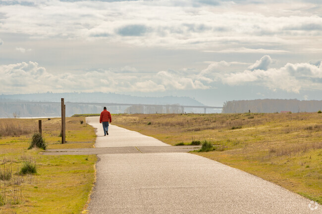 Walking along the Columbia River bike path.