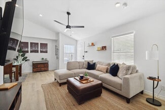 1909 California Dr Unit ID1019615P, Dallas, TX 75204