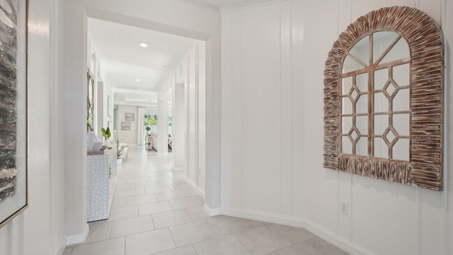 2223 Stratten Dr, Zephyrhills, FL 33541 - photo 2