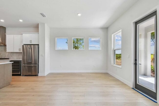 18172 Foxtail Loop unit 36452772, Venice, FL 34293 - photo 4