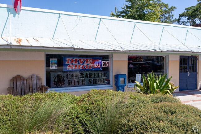 Carrabelle Dive Shop serves Lanark Village with gear for Florida’s Forgotten Coast waters.