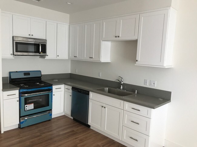 2225 241st St, Lomita, CA 90717 - photo 6