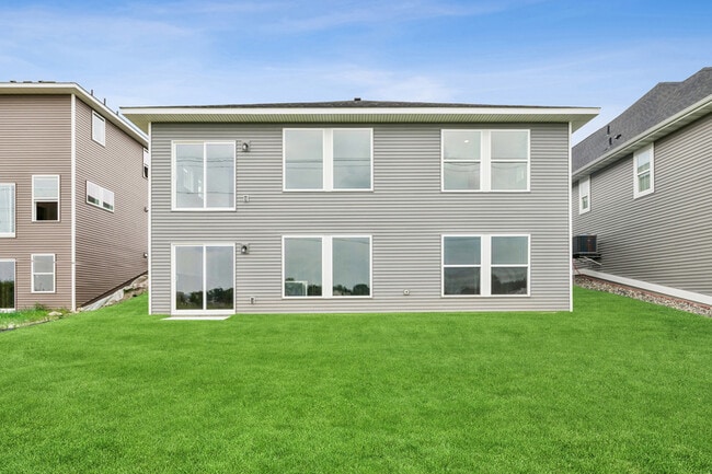 1682 Tyrone Dr, Shakopee, MN 55379 - photo 2