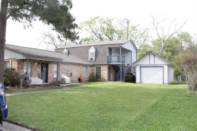 1205 Anne Ave unit A, Humble, TX 77338 - photo 2