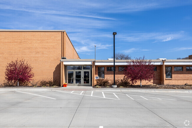 Bennington Elementary School is located in Bennington, NE.