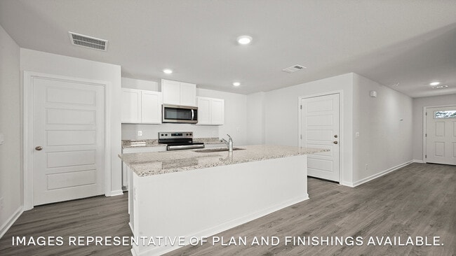 7974 Royster Creek Dr E, Millington, TN 38053 - photo 2