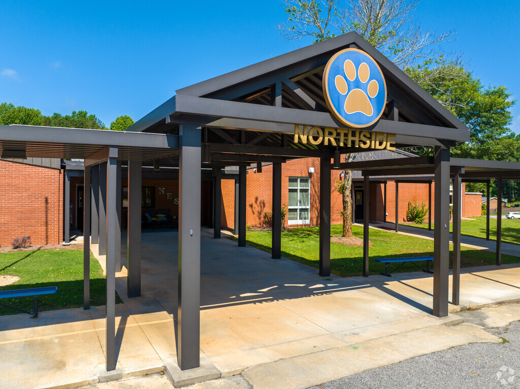 Northside Elementary School is located at 720 Country Club Rd, Newnan, GA 30263