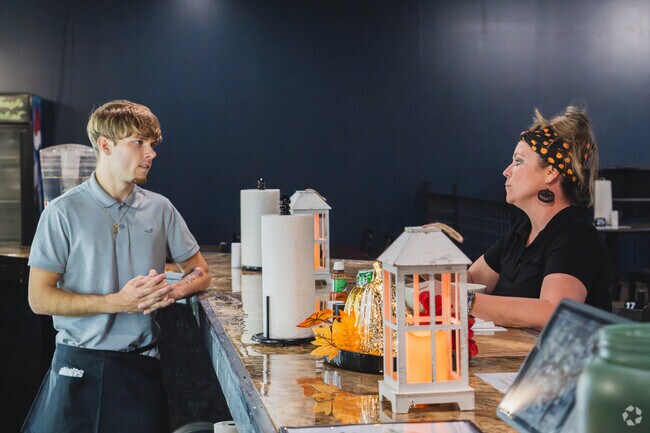 Lima's Finest Food serves delicious fresh food made to order for dine-in or pick-up.