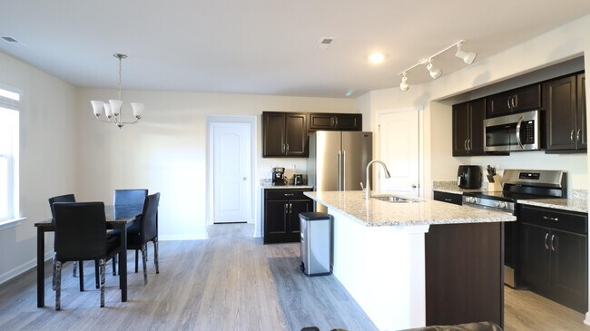 13416 Alpine Dr unit Bedroom 3, Charlotte, NC 28262 - photo 6