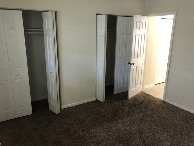 417 Woodrow Ave, Largo, FL 33770 - photo 2