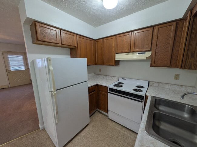 1008 8th Ave unit B, Duncansville, PA 16635 - photo 5