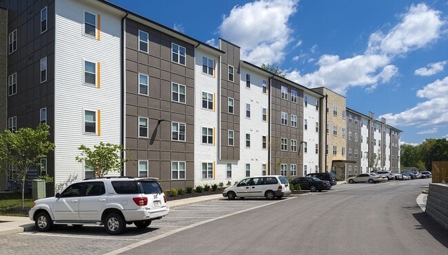 Union at Crescent, Bloomington, IN 47404 - photo 4