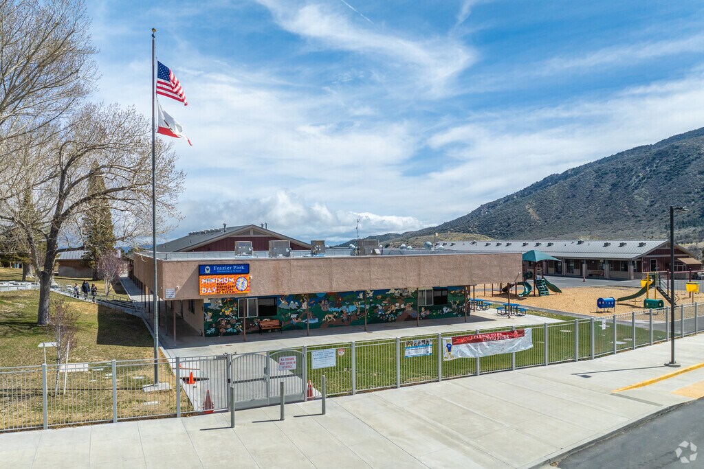 Frazier Park Elementary School serves students from K-4th grade.