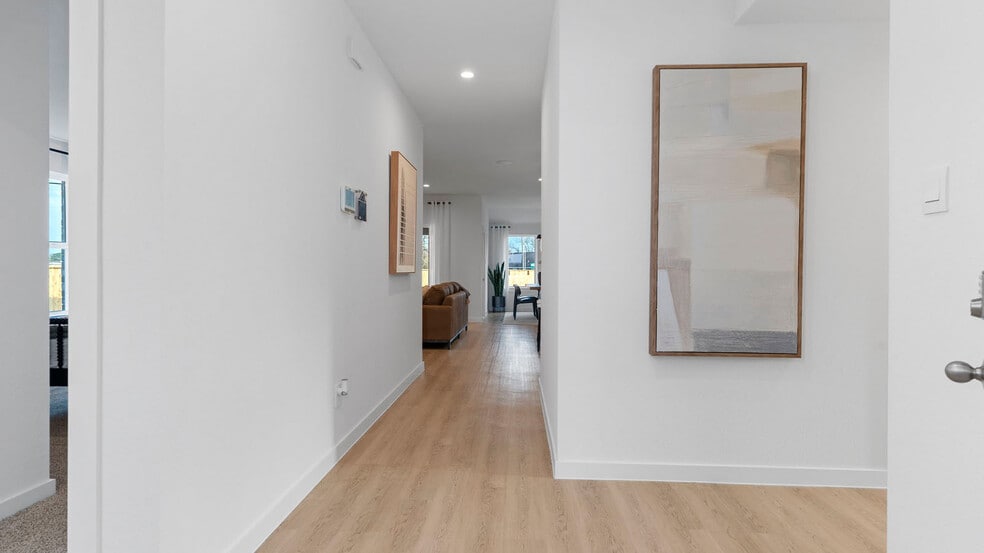 3911 Silver Falls Ln, League City, TX 77573 - photo 1