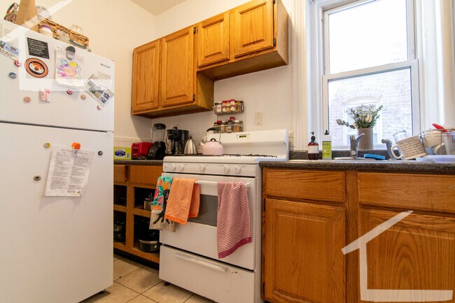16 Fuller St unit 4, Brookline, MA 02446 - photo 5